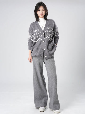 冬の大人カジュアル：体型カバーできるワイドパンツの着こなし術