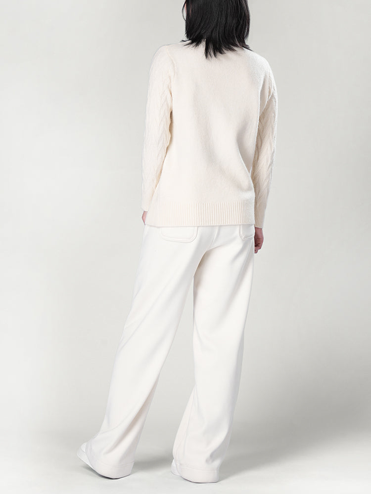 秋冬向け半ハイネックニット