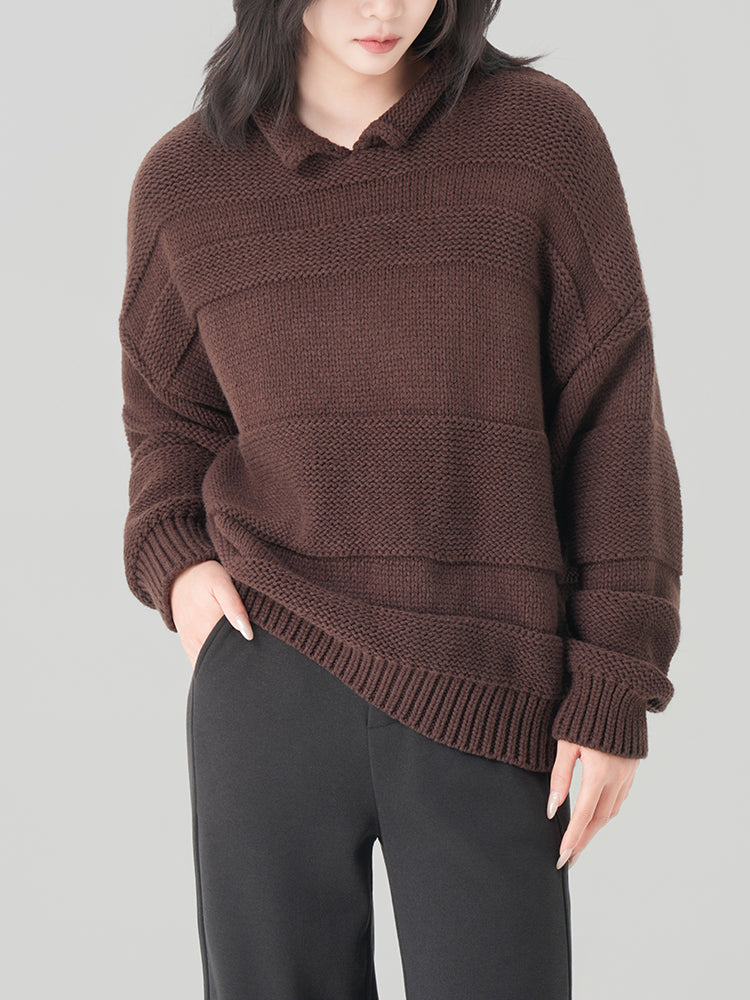 太め糸のリブ編みクルーネックセーター