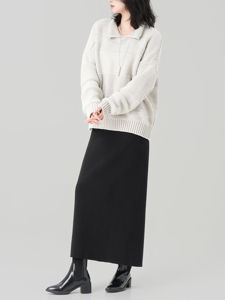 太め糸のリブ編みクルーネックセーター