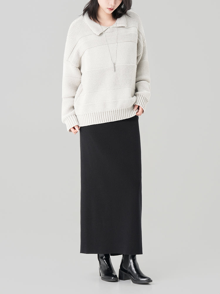 太め糸のリブ編みクルーネックセーター