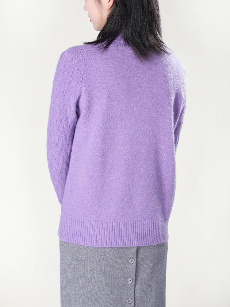 秋冬向け半ハイネックニット