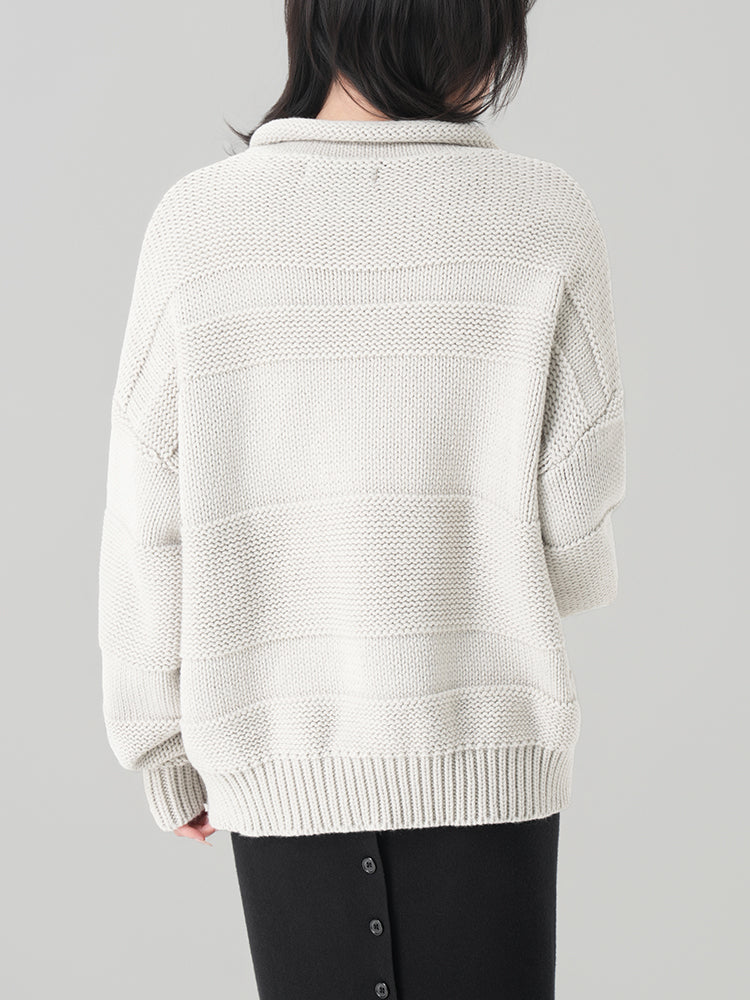 太め糸のリブ編みクルーネックセーター