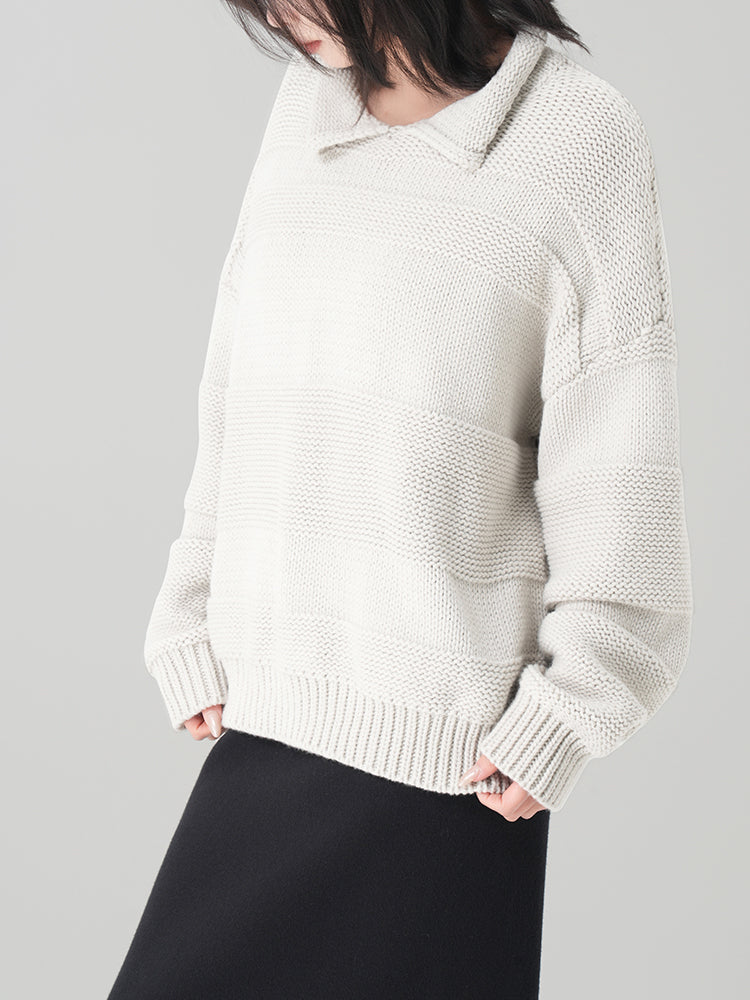 太め糸のリブ編みクルーネックセーター