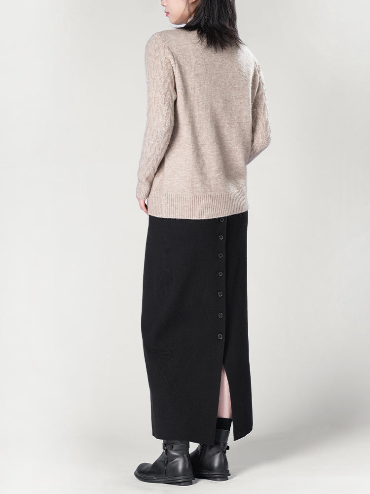 秋冬向け半ハイネックニット