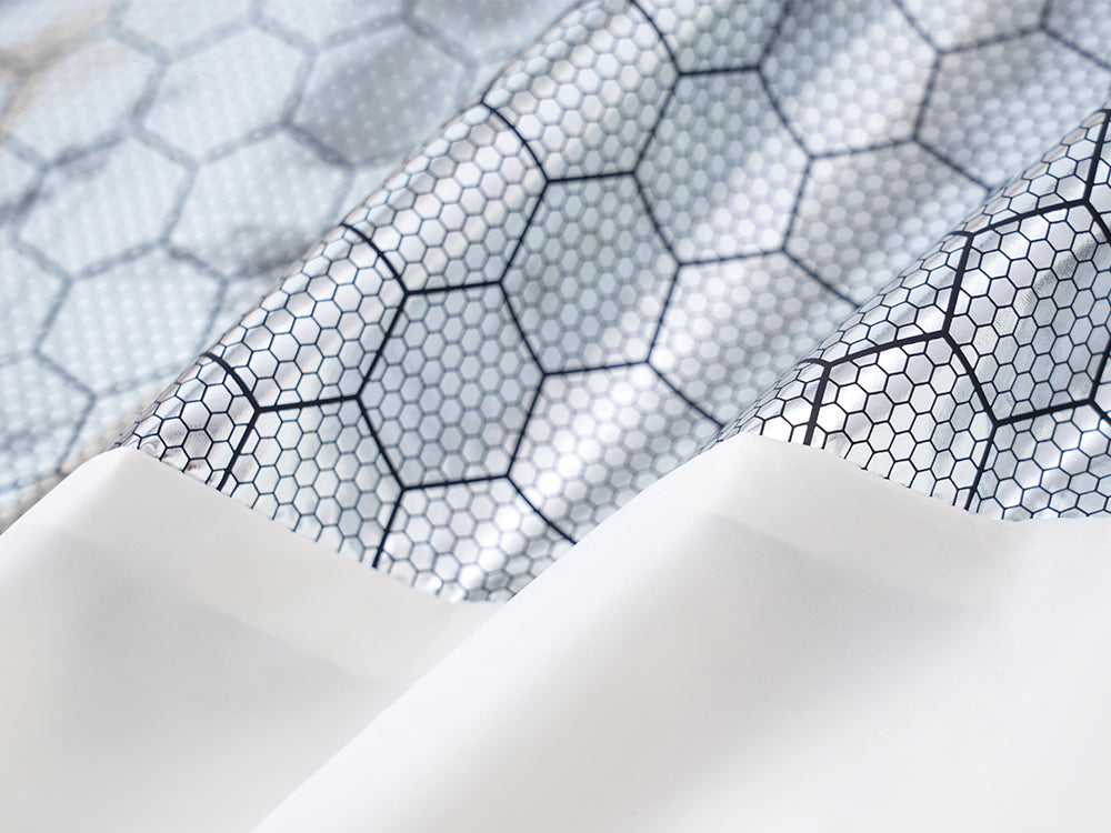 フード付きクビレメイクダウンジャケット