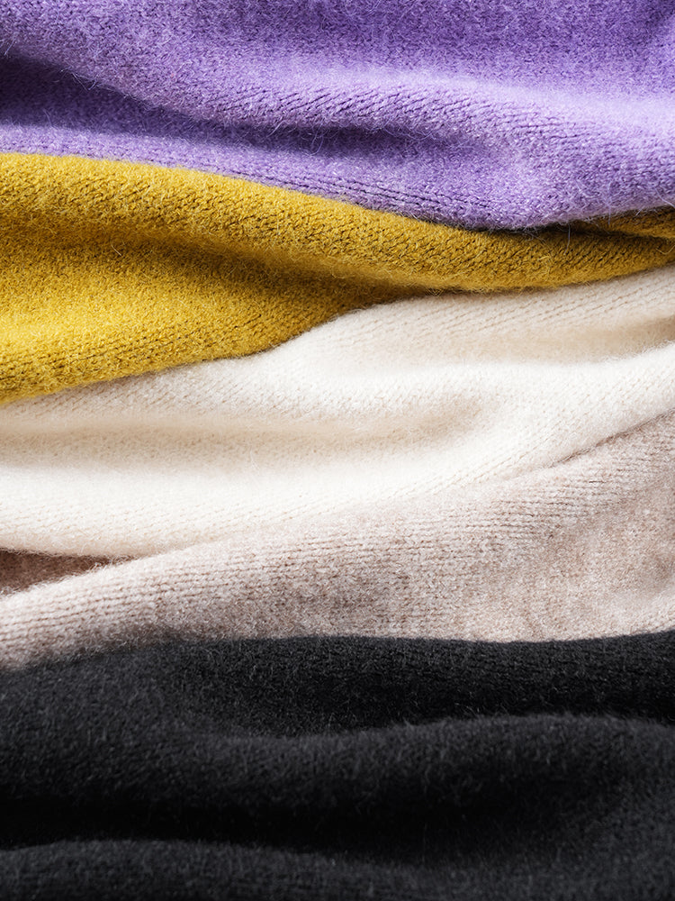 秋冬向け半ハイネックニット