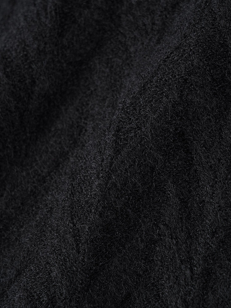 秋冬向け半ハイネックニット