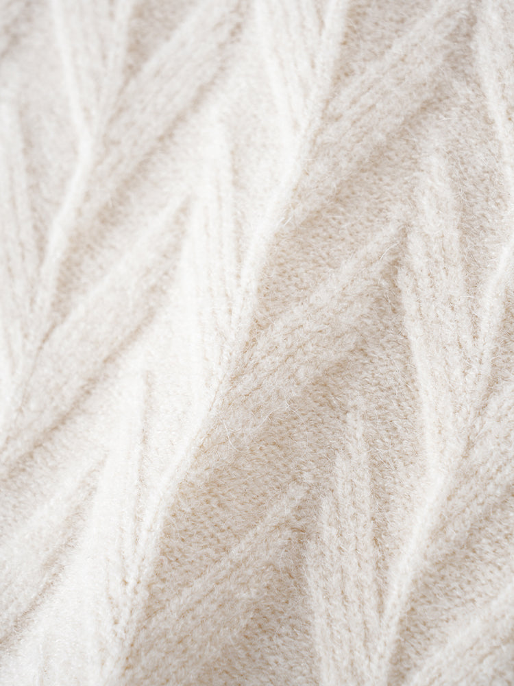 秋冬向け半ハイネックニット