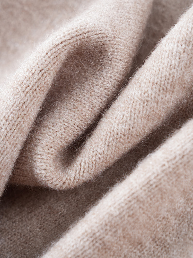 秋冬向け半ハイネックニット