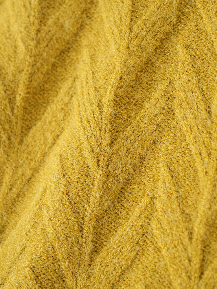 秋冬向け半ハイネックニット