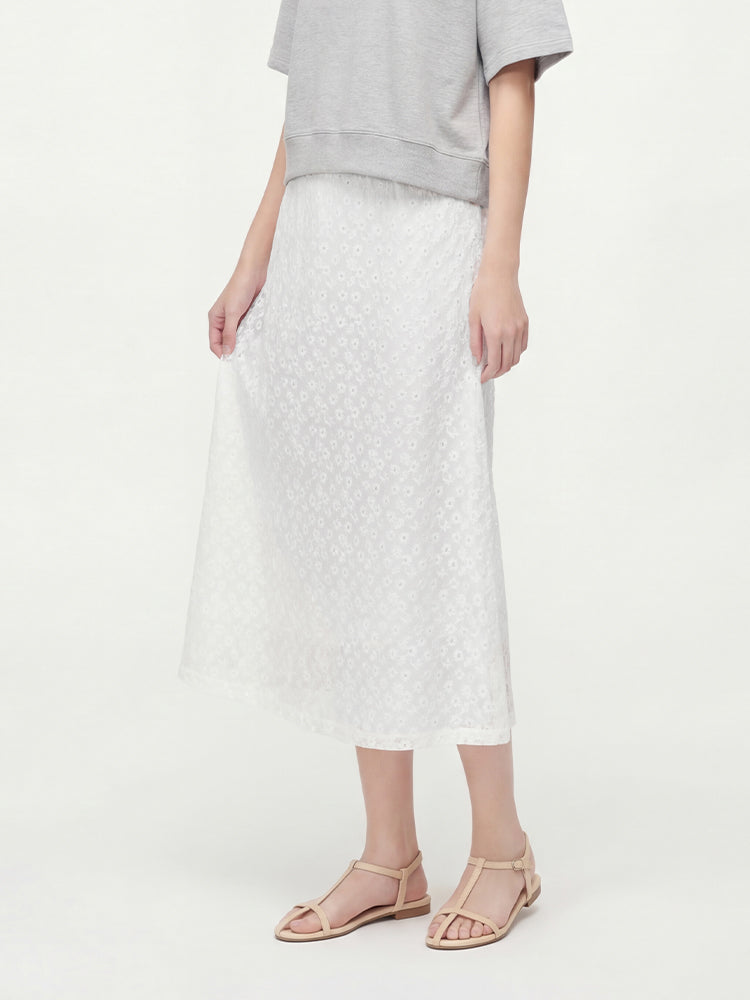 【ホワイト刺繍ハイウエストスカート】清楚で若々しく！華やかな刺繍レースがウエストとスカートを彩る