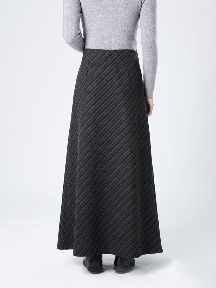 ウールフレアロングスカート