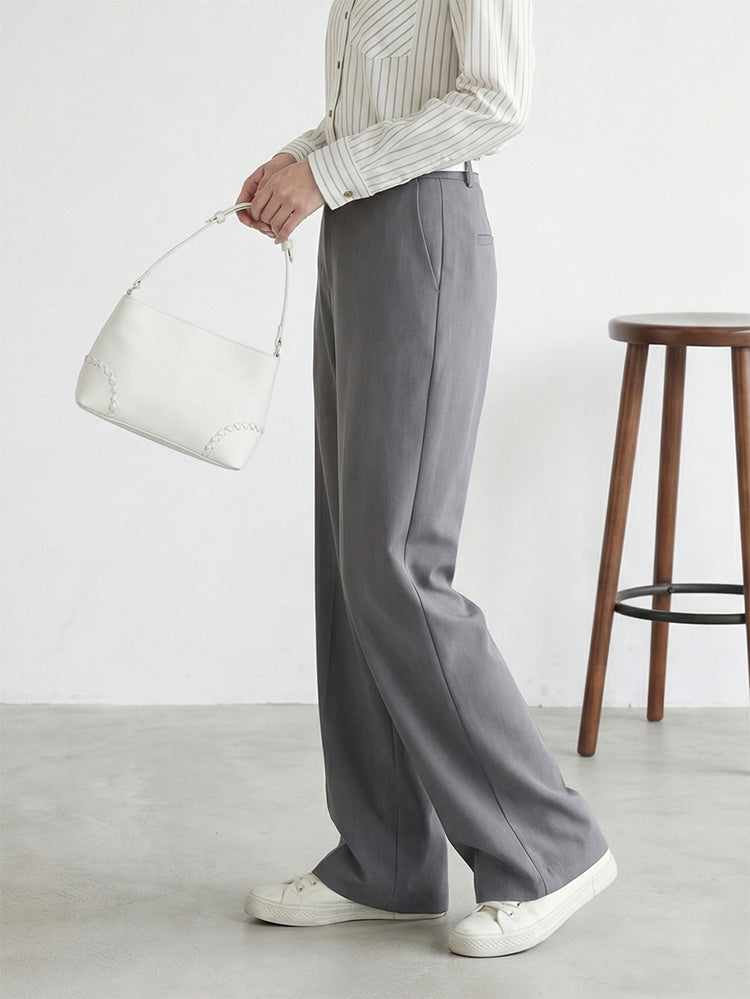 【スリムストレートスラックス】スリムシルエットで脚長効果、ロング丈でスッキリ脚長見え