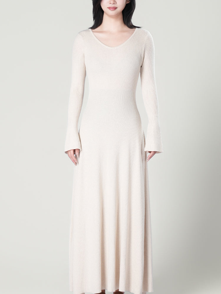 秋向けニットセットアップ