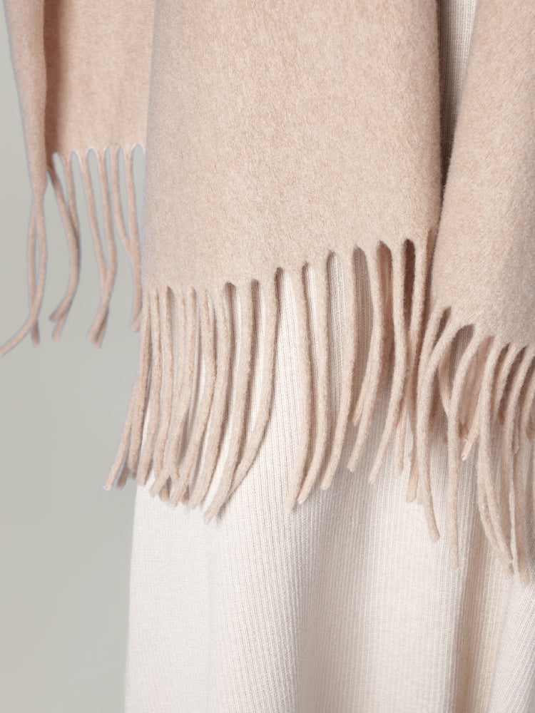 秋向けニットセットアップ